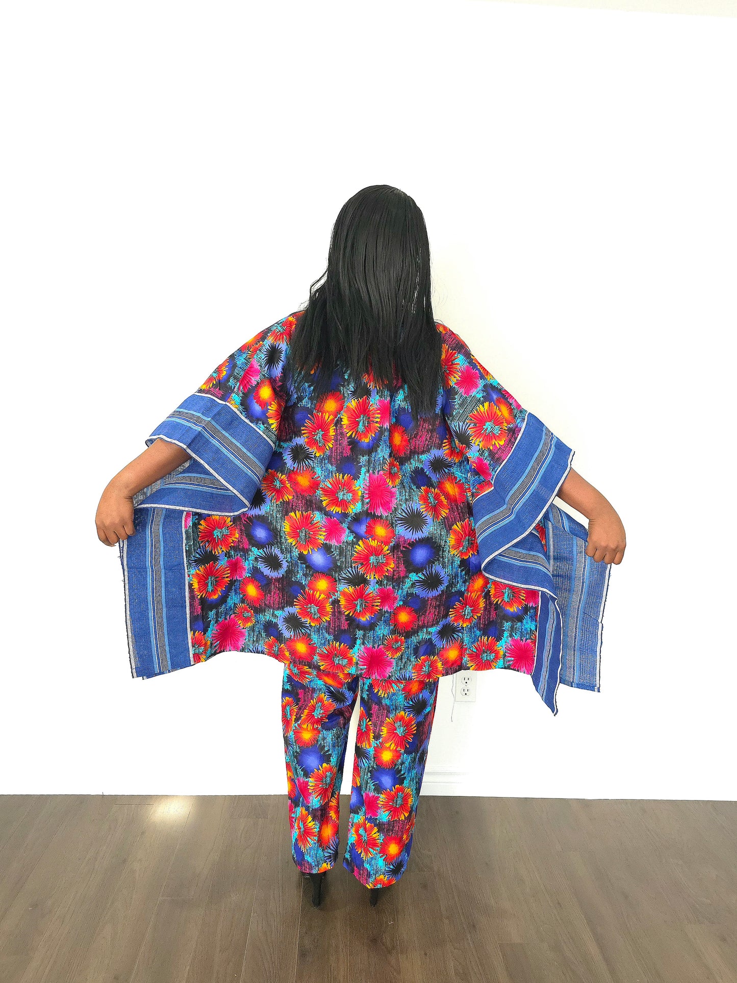 Gallery Set (Azure)